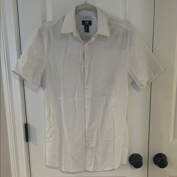 H&M Other - H&M Men's Classic White Button Down Shirt